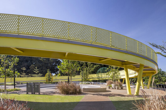 Praça Universitária / Florentino Arquitetura Paisagística - Imagem 3 de 22