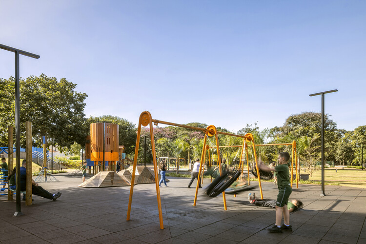 Plaza University/Florence Architectural Landscape - Fotos extranjeras