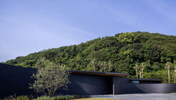 River Sea Villa / KAWAZOE JUNICHIRO ARCHITECTS