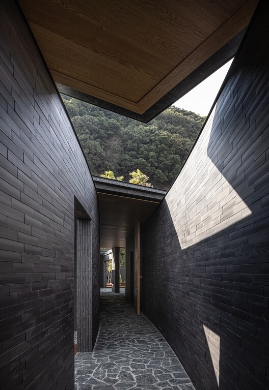 River Sea Villa / KAWAZOE JUNICHIRO ARCHITECTS - Image 4 of 29