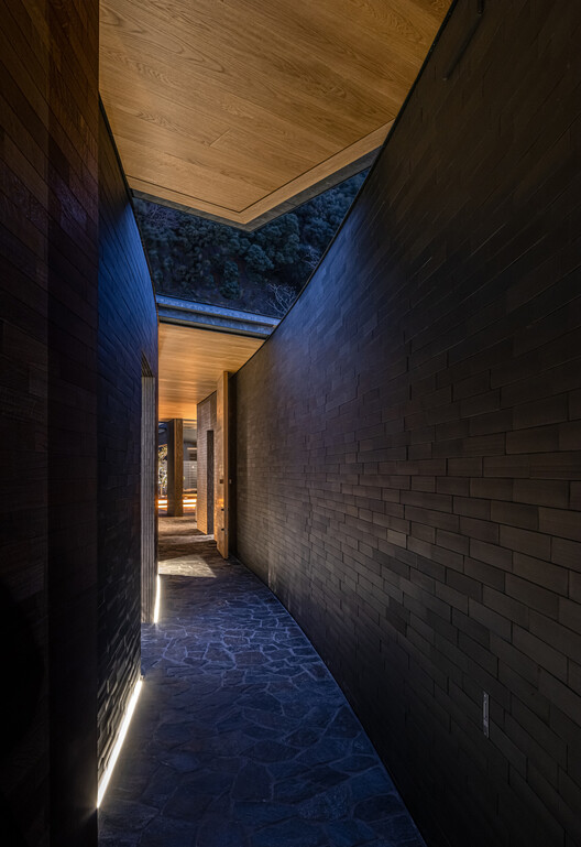 River Sea Villa / KAWAZOE JUNICHIRO ARCHITECTS - Image 22 of 29