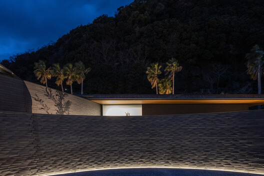 River Sea Villa / KAWAZOE JUNICHIRO ARCHITECTS - Image 23 of 29