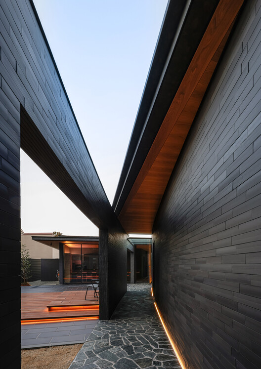 River Sea Villa / KAWAZOE JUNICHIRO ARCHITECTS - Image 6 of 29