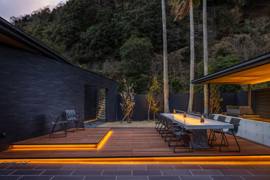 River Sea Villa / KAWAZOE JUNICHIRO ARCHITECTS - Exterior Photography, Wood, Deck