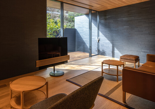 River Sea Villa / KAWAZOE JUNICHIRO ARCHITECTS - Interior Photography, Wood, Chair, Deck