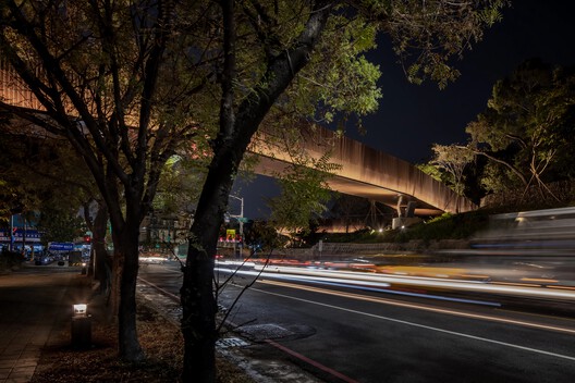 Old Fongshan City Wall Historic Route / MAYU architects - Image 12 of 26