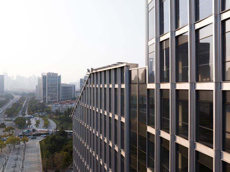 陆家嘴世纪大道越凌大厦 / 上海天华建筑设计 - 建筑图