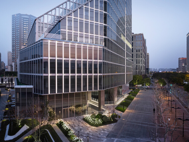 陆家嘴世纪大道越凌大厦 / 上海天华建筑设计 - 建筑图, 城市