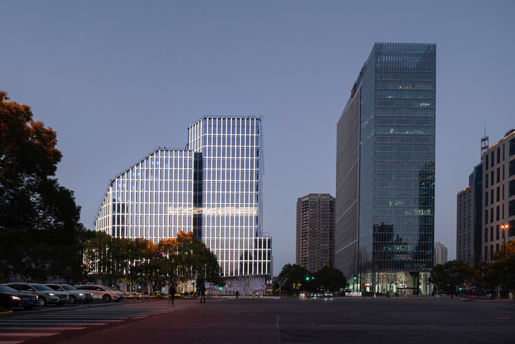 陆家嘴世纪大道越凌大厦 / 上海天华建筑设计 - 建筑图, 城市