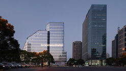 陆家嘴世纪大道越凌大厦 / 上海天华建筑设计