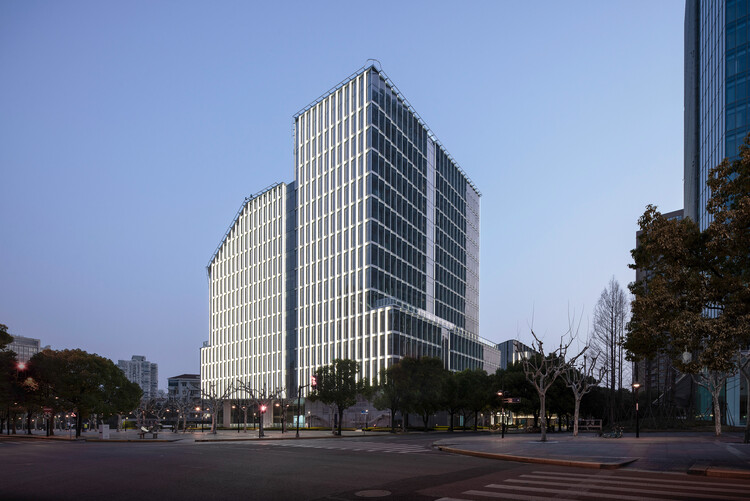 陆家嘴世纪大道越凌大厦 / 上海天华建筑设计 - 8 的图像 21