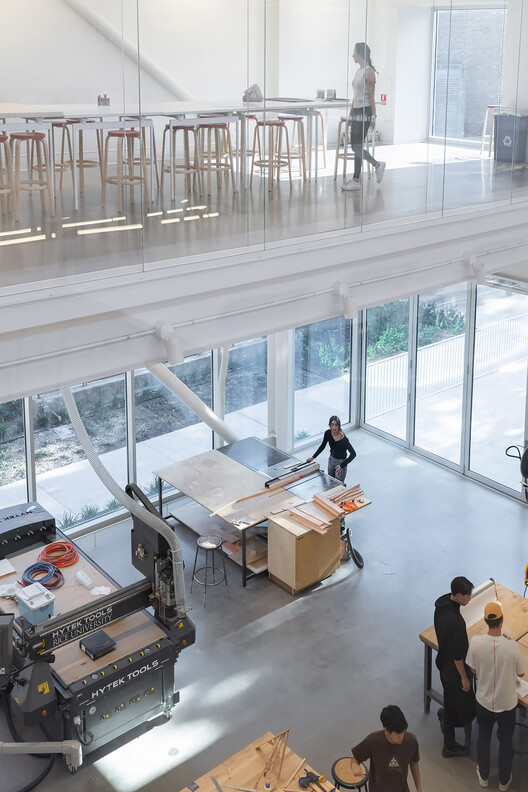 William T. Cannady Hall / Karamuk Kuo + Kendall/Heaton Associates - Interior Photography, Glass, Chair