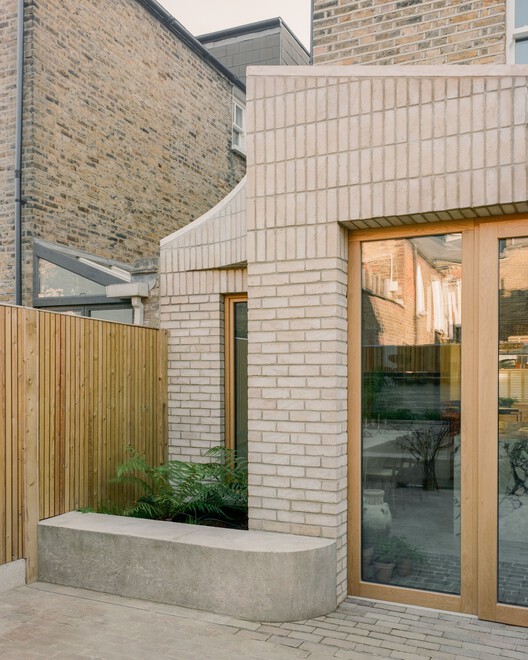 Sobremesa House / Studio McW - Interior Photography, Brick, Concrete