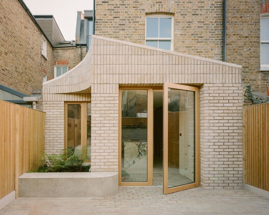 Sobremesa House / Studio McW - Exterior Photography, Wood, Door, Brick, Concrete