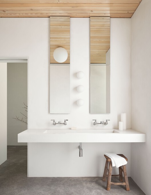 The Rambler Residence / GO'C - Interior Photography, Bathroom, Wood, Lighting, Sink