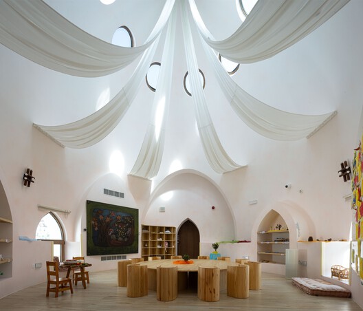 Environments of Curiosity: Translating Pedagogy into Architectural Form in Montessori, Waldorf, and Beyond - Image 9 of 50
