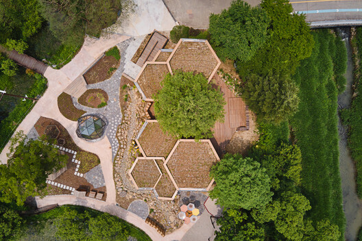 Environments of Curiosity: Translating Pedagogy into Architectural Form in Montessori, Waldorf, and Beyond - Image 13 of 50