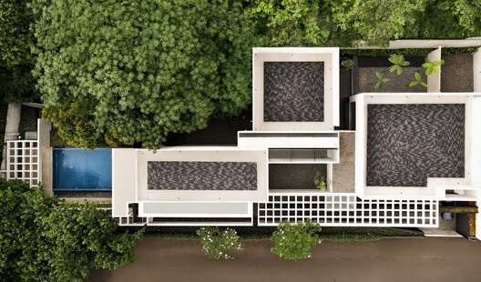 Coffer House / Gets Architects - Exterior Photography, Courtyard
