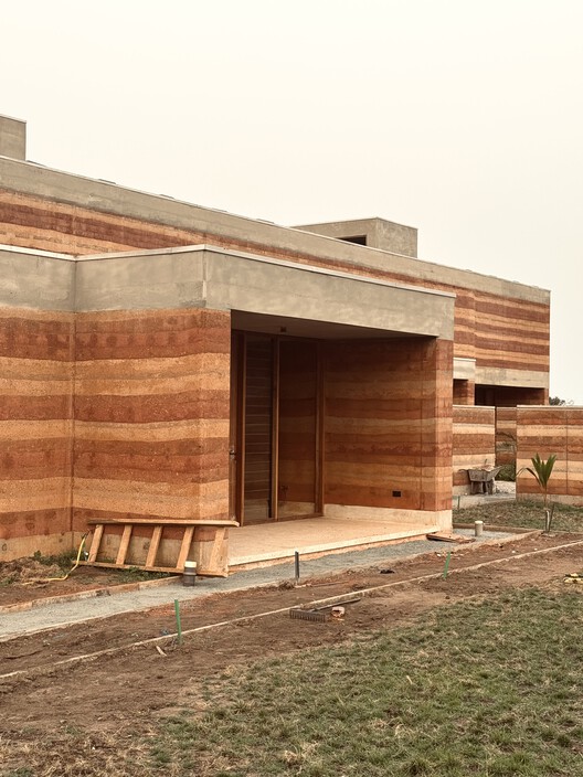 BAMA House / L'Africaine d'Architecture - Exterior Photography, Wood, Brick