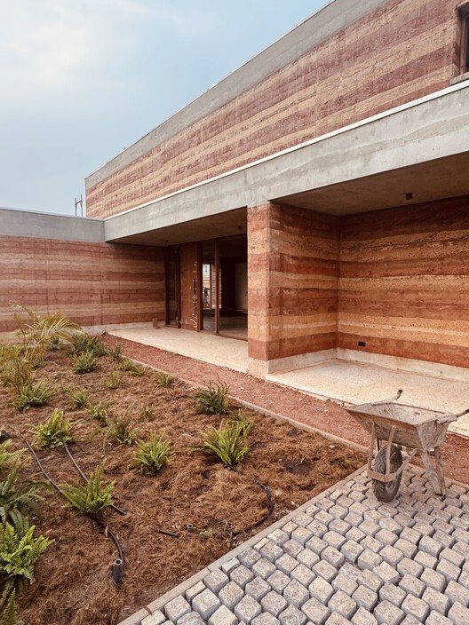 BAMA House / L'Africaine d'Architecture - Exterior Photography, Wood, Brick