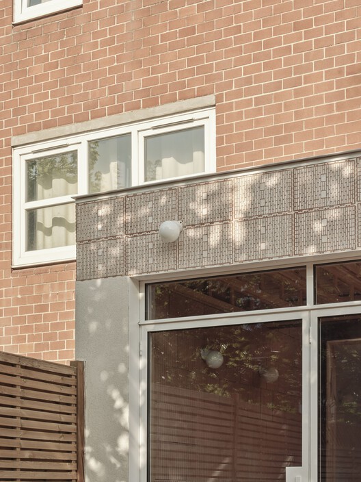 Butterfield House Extension / THISS Studio - Interior Photography, Brick, Concrete