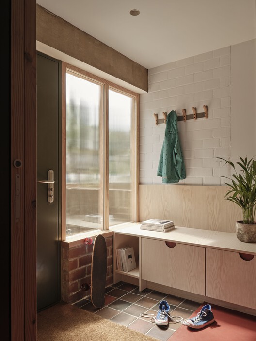 Butterfield House Extension / THISS Studio - Interior Photography, Bathroom, Wood, Lighting