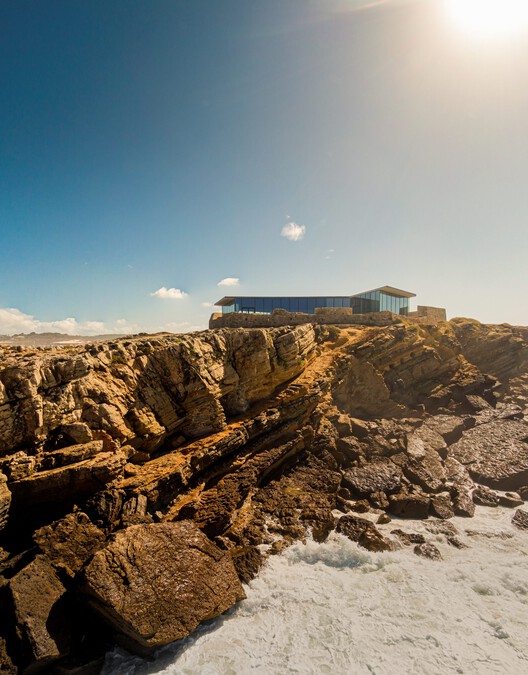Crismina Fort Refurbishment  / barbiniarquitectos - Image 2 of 24