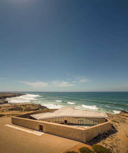 Crismina Fort Refurbishment  / barbiniarquitectos - Image 9 of 24