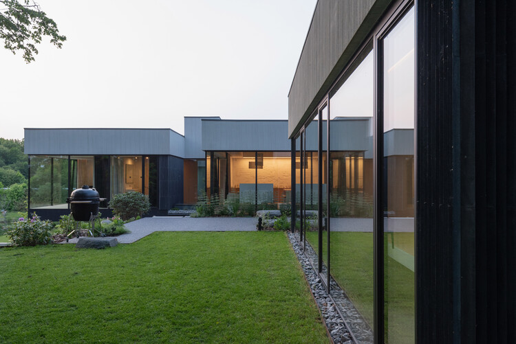 Casa em Kaunas / Architectural Bureau G.Natkevicius & Partners - Imagem 4 de 35