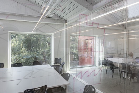 William T. Cannady Hall / Karamuk Kuo + Kendall/Heaton Associates - Interior Photography, Chair, Table, Lighting, Glass
