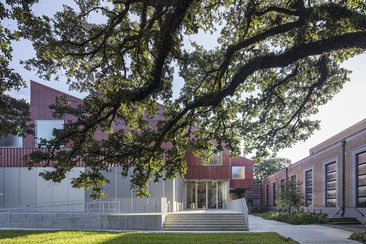 William T. Cannady Hall / Karamuk Kuo + Kendall/Heaton Associates - Exterior Photography, Courtyard