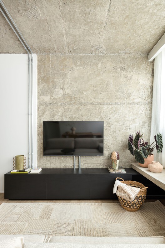 Apartamento Berrini / Estúdio Nimo - Fotografia de Interiores, Sala de Estar, Madeira