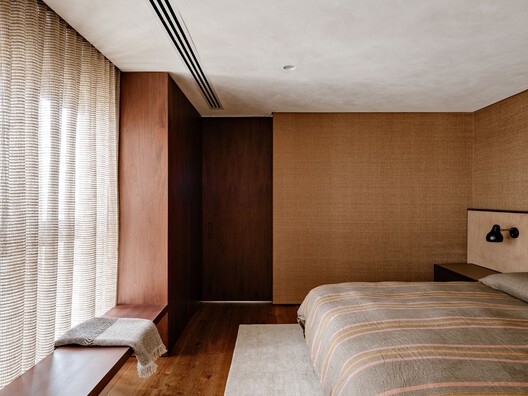 Apartamento Autem / Felipe Hess Arquitetos - Fotografia de Interiores, Dormitório, Madeira, Cama, Iluminação