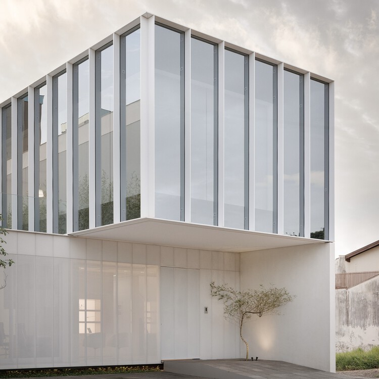 Sede Administrativa Med First / gruta.arquitetos - Mais Imagens