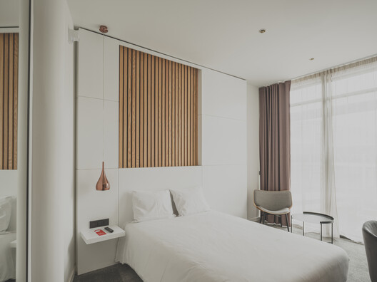 Campus LIDL France / Atelier M3 architectes - Interior Photography, Bedroom, Wood, Bed