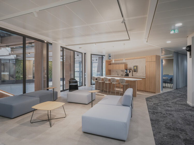 Campus Lidl France / Antelier M3 Architectes - Fotografía interior, sala de estar, mesas, sillas