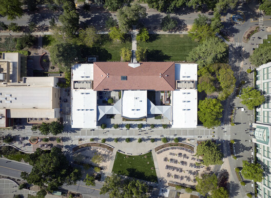 Walker Hall Graduate Student Center / LMS Architects - Exterior Photography, Aerial View Photography