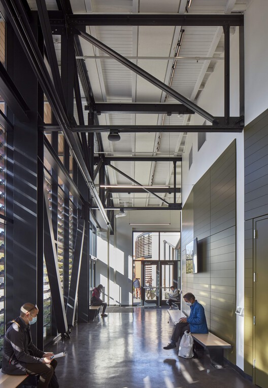 Walker Hall Graduate Student Center / LMS Architects - Interior Photography, Stairs, Lighting, Glass, Beam