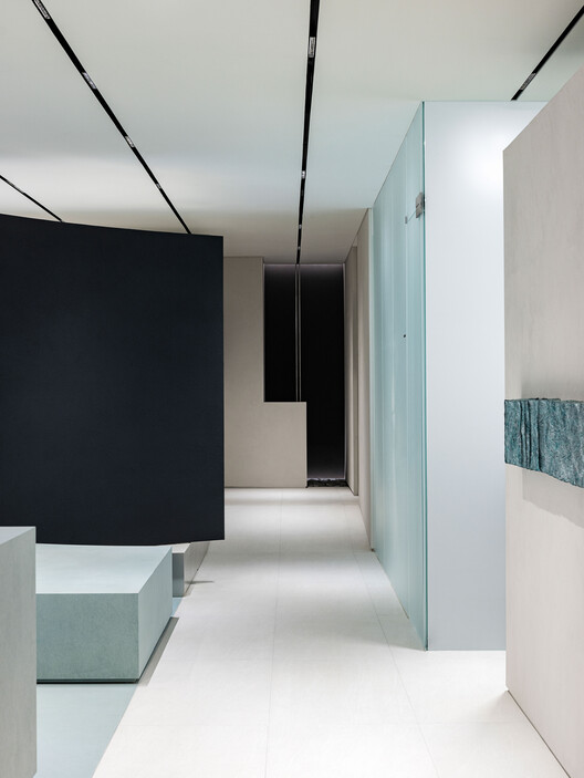 HE:ARTS HANNAM Hair Salon / RVMN - Image 4 of 30