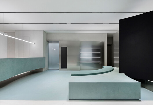 HE:ARTS HANNAM Hair Salon / RVMN - Image 2 of 30