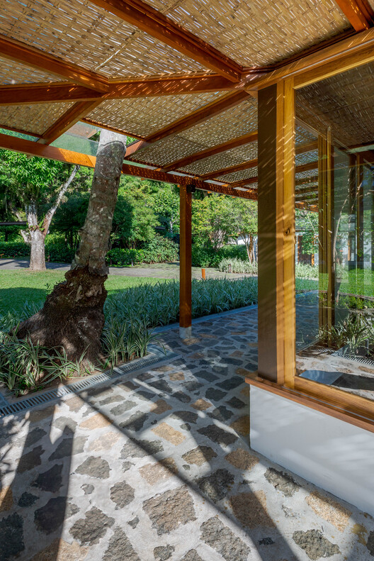 Edificio de Coordinadores de la Asociación Barreiros / Dall'Ovo Magalhães Arquitetura - Imagen 10 de 22