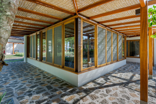 Edificio de Coordinadores de la Asociación Barreiros / Dall'Ovo Magalhães Arquitetura - Imagen 8 de 22