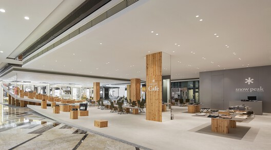 Snow Peak MATRO Department Store / KiKi ARCHi - Image 16 of 25