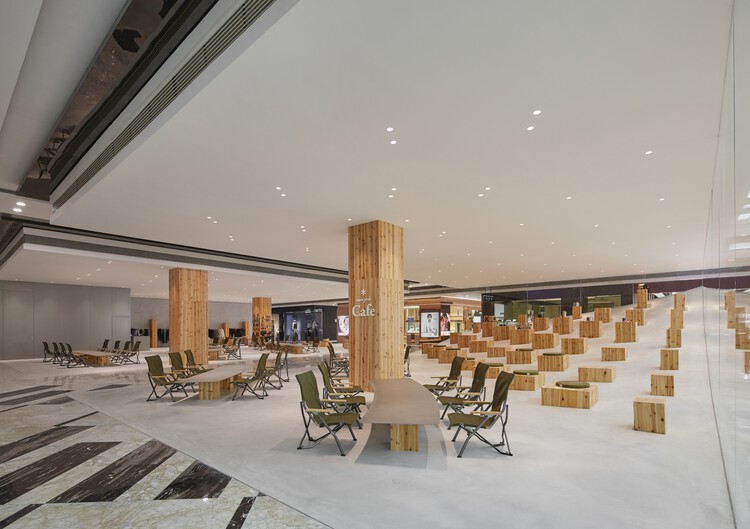 Snow Peak 苏州美罗百货新区店 / KiKi 建筑设计事务所 - 室内图, 餐厅, 木头
