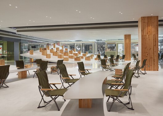 Snow Peak MATRO Department Store / KiKi ARCHi - Interior Photography, Dining room, Chair