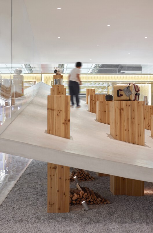 Snow Peak MATRO Department Store / KiKi ARCHi - Interior Photography, Wood