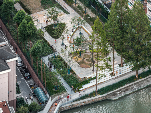 The DECK / VIASCAPE design - Image 17 of 37