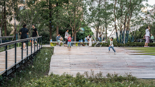 The DECK / VIASCAPE design - Exterior Photography, Garden, Deck