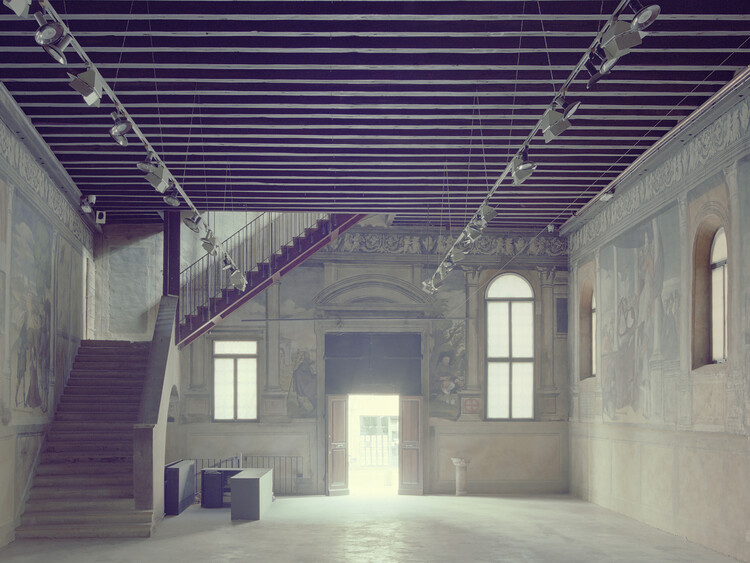 Discurso de San Roque/Architetta Tommasi - Fotos interiores, iluminación, Pilar, Arcada