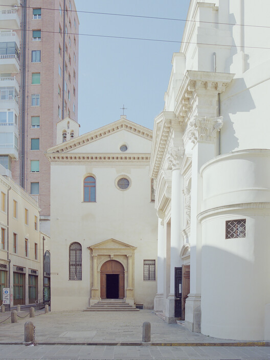 San Rocco’s Oratory / Architettura Tommasi - Image 2 of 20